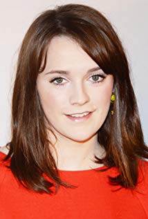 How tall is Charlotte Ritchie?